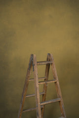 12205 Ochre Low Text M