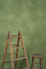 1241 Green Mid Text L+