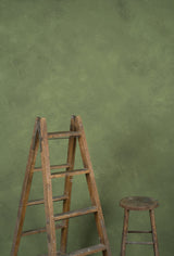 1242 Green Mid Text L+