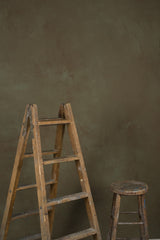 1243 Green Brown Mid Text L+