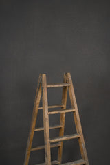 12454 Dark Grey Distressed Text M