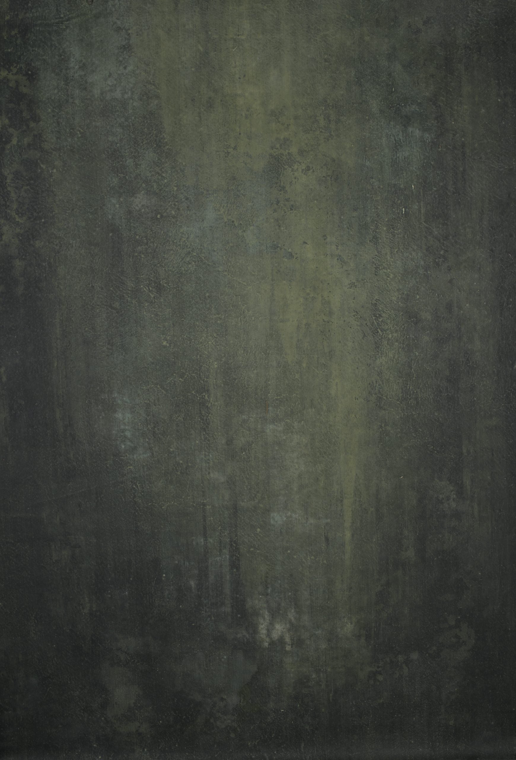12469 Green Distressed Text M