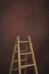 12474 Red Distressed Text M