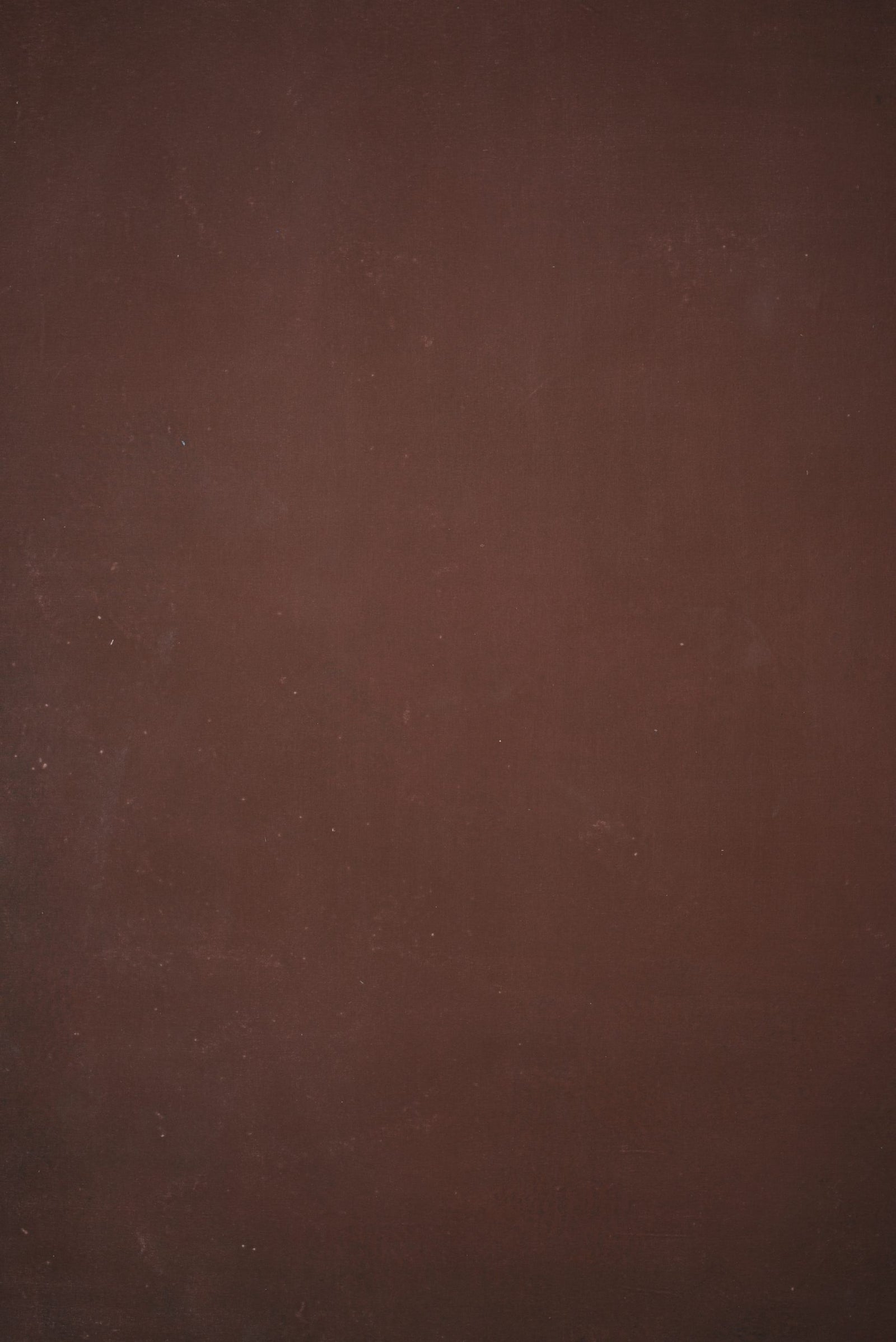 12475 Red Distressed Text M