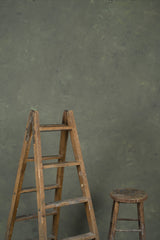 1251 Green Grey Mid Text L+