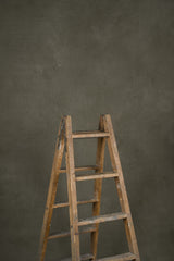 Green Grey Backdrop Distressed Text ST 12512