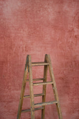 12532 Red Distressed Text ST