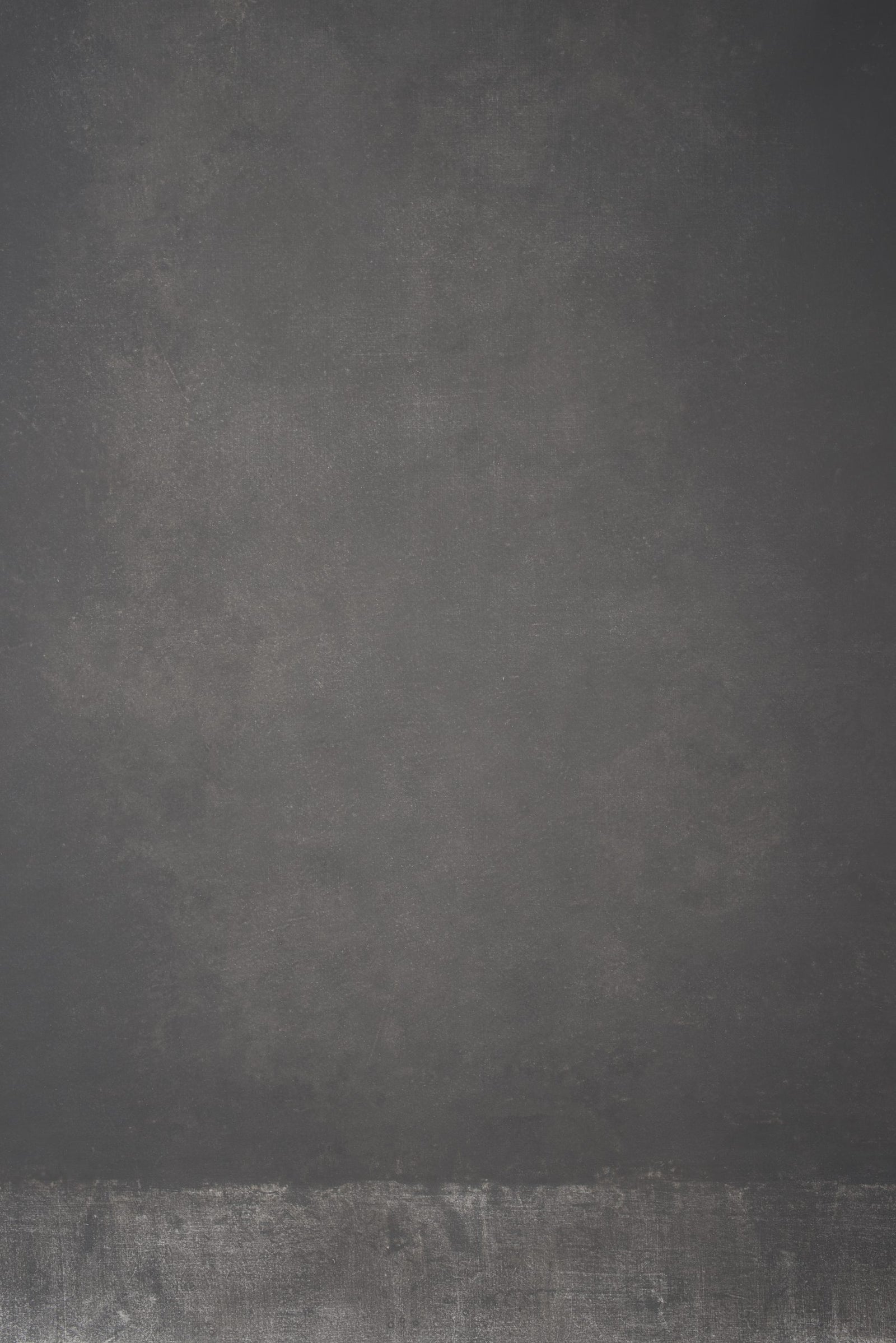 12582 Grey Distressed Text L