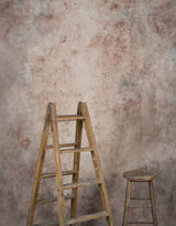 Red Beige Backdrop Strong Text L+ 1276