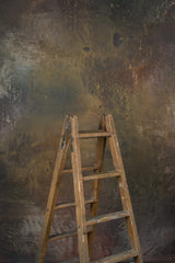 12767 Brown Ochre Strong Text L