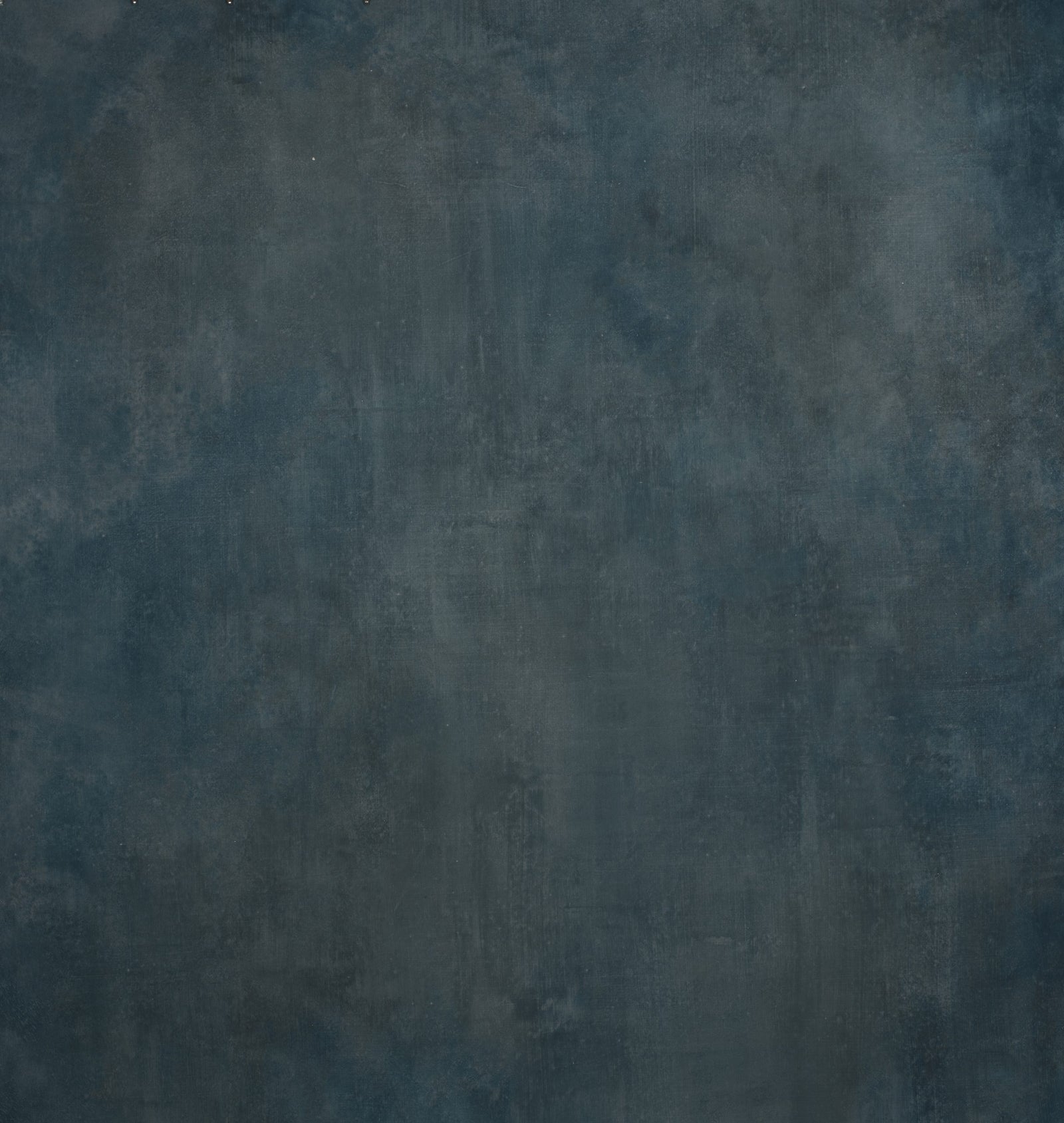 1286 Blue Distressed Text L+