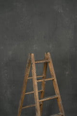 12862 Grey Strong Text M