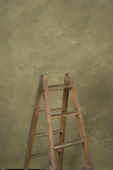 12882 Green Mid Text M