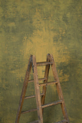 13013 Green Ochre Strong Text ST