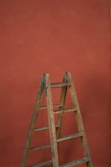 13038 Red Low Text ST