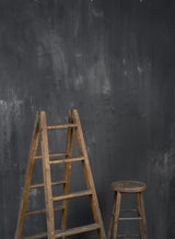 1306 Dark Grey Strong Text L+