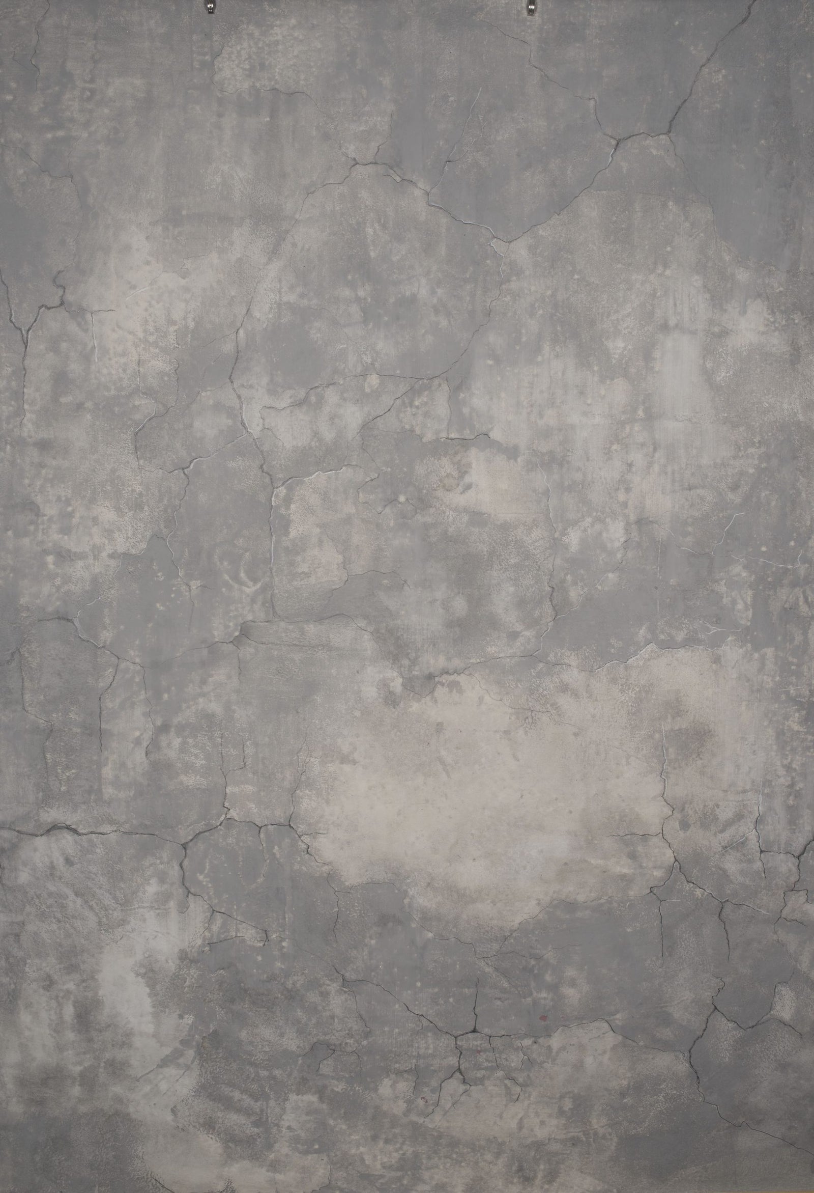 13108 Grey Strong Text L