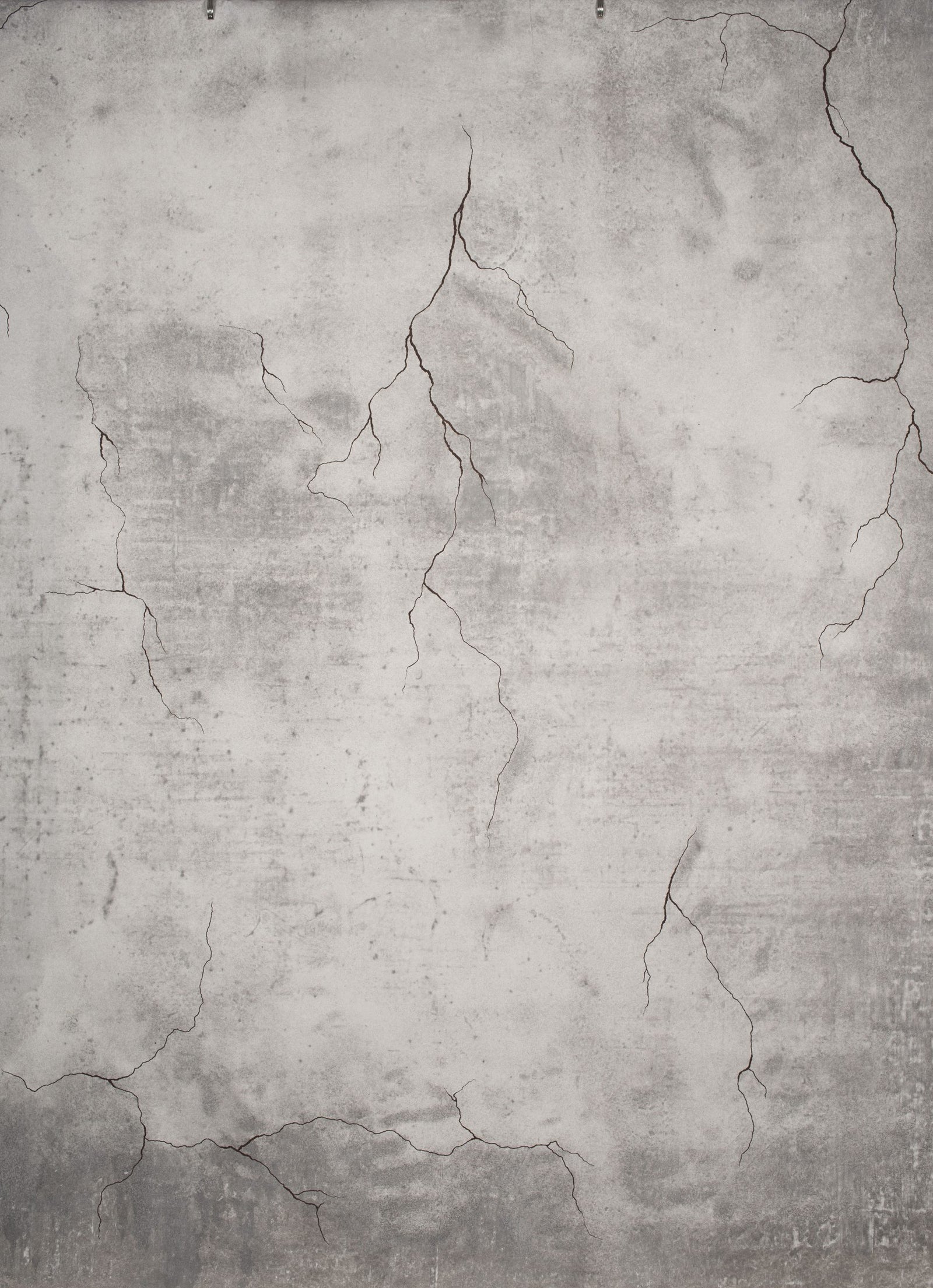 13111 Grey Strong Text L