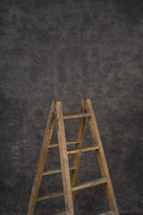 13854 Grey Strong Text M