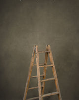 14012 Greenish Grey Low Text L