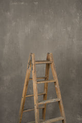 14073 Grey Strong Text ST