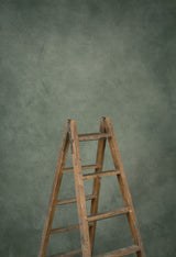 14182 Green Distressed Text M