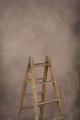 14185 Warm Grey Distressed Text M