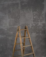 14528 Grey Strong Text L