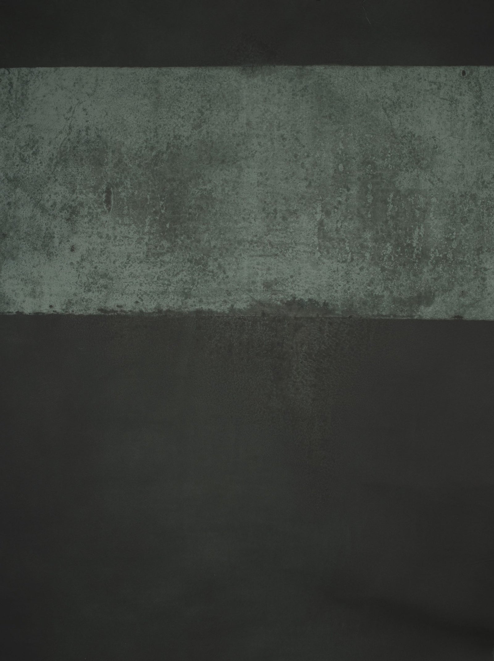 14756 Dark Grey Green Strong Text M