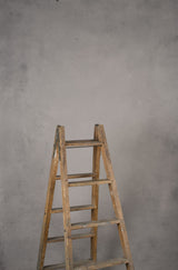 14884 Light Grey Low Text ST