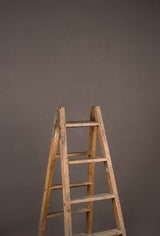 14975 Warm Grey Distressed Text M