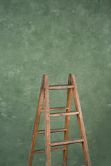 Green Backdrop Mid Text M 15030