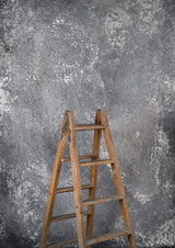 15240 Grey Strong Text M