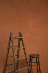 370 Ochre Low Text L+