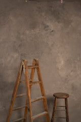 379 Grey Strong Text L