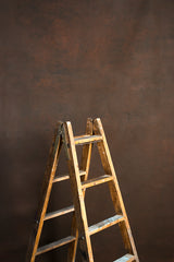 4906 Brown Low Text Standard