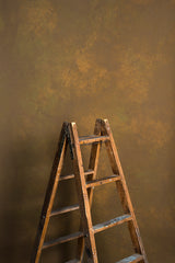5024 Green Ochre Mid Text STANDARD