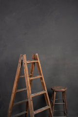 520 Grey Mid Text L