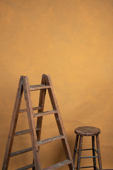 529 Ochre Mid Text L