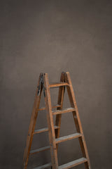 5423 warm grey