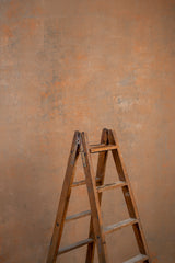 5476 Orange Mid Text M