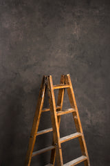 5600 Grey Mid Text ST