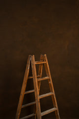 5623 Brown Mid Text Large