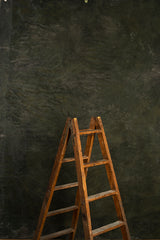 5624 Green Grey Mid Text Large