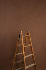 5652 Brown Mid text Mid