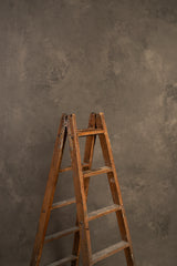 5673 Grey Mid Text Mid