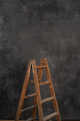5684 Grey Strong Text L