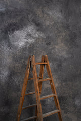 5722 Grey Contrasty Strong Text Mid