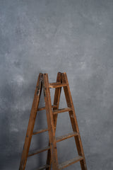 5738 Light Grey Mid Text Standard