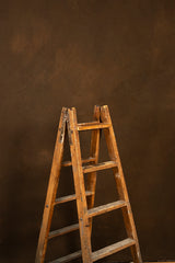 5755 Brown Mid Text Standard
